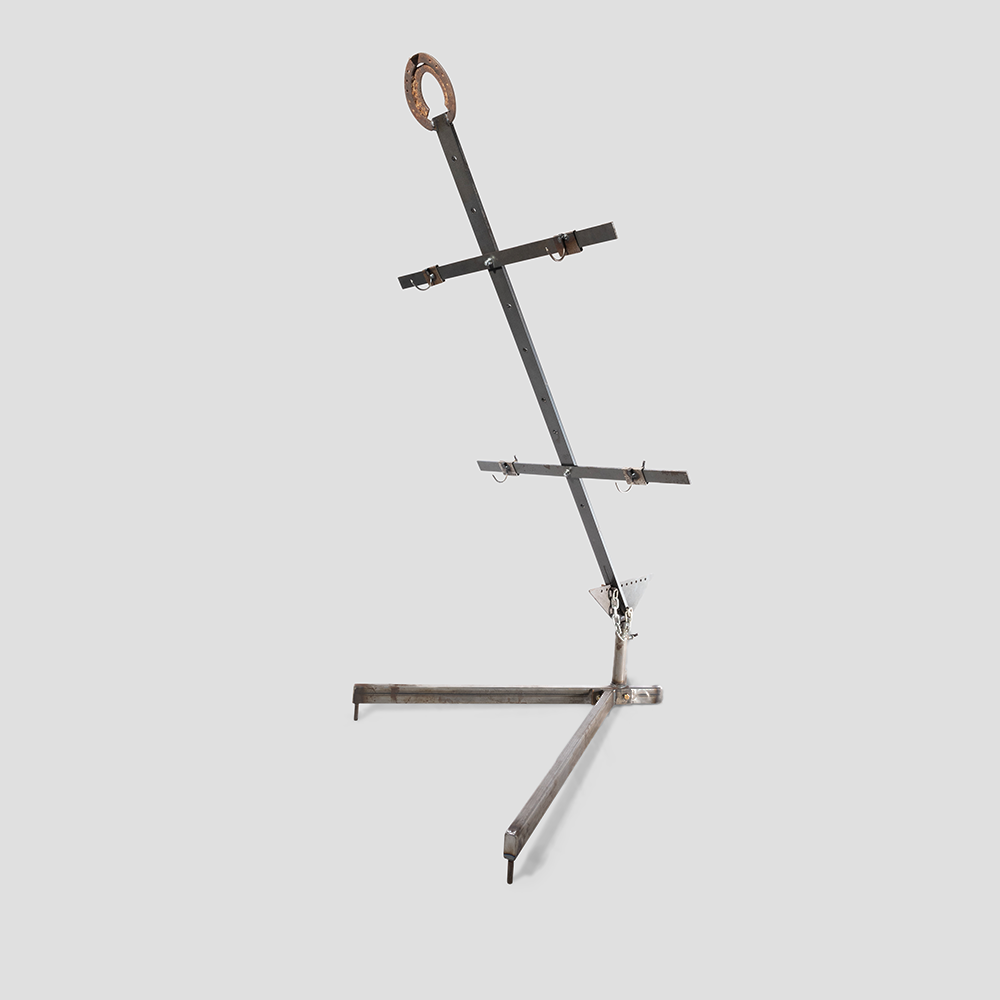 Classic Cross with Base - A La Cruz
