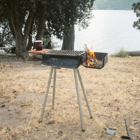Andino Yanu Freestanding Portable Charcoal Grill